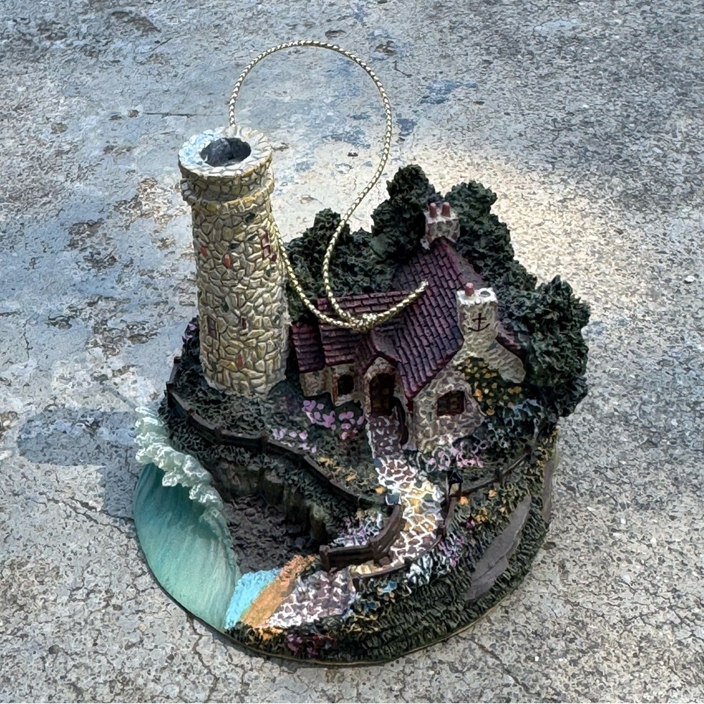 Thomas Kinkade Cream and Brown Lighthouse Sculpture- Missing Top